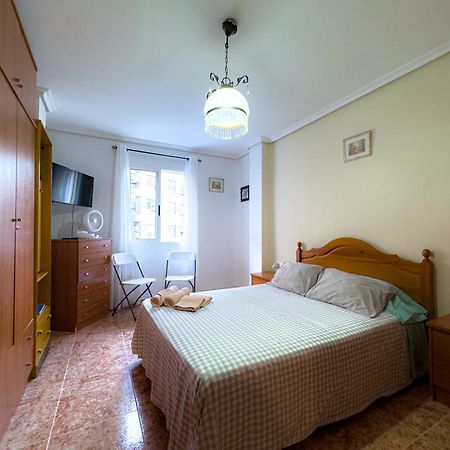 Rooms In Valencia Great Location In Shared Apartment Exteriör bild