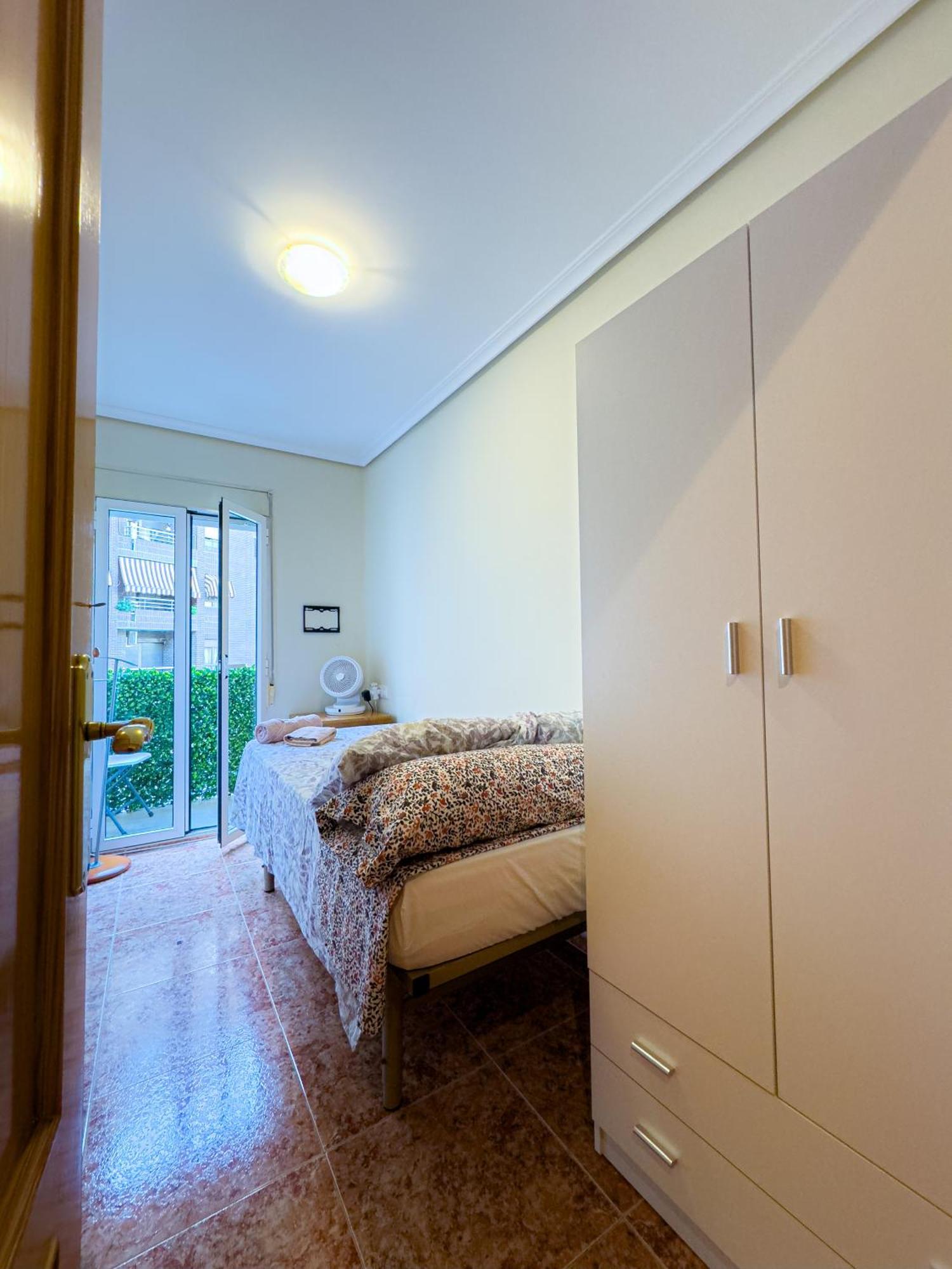 Rooms In Valencia Great Location In Shared Apartment Exteriör bild
