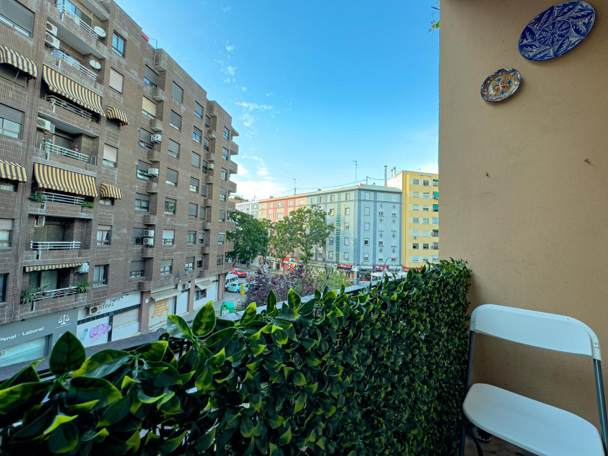 Rooms In Valencia Great Location In Shared Apartment Exteriör bild